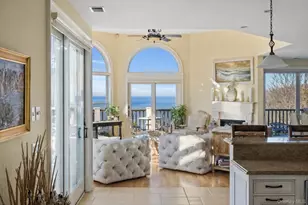 3172 Sound Ave, Riverhead, NY 11901 - Photo 9