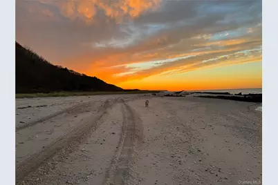 3172 Sound Avenue, Riverhead, NY 11901 - Photo 47