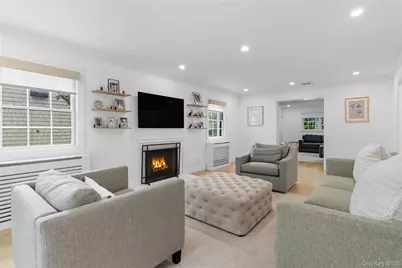 17 Entrance Road, East Hills, NY 11577 - Photo 15