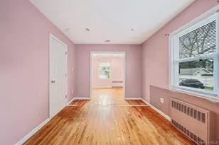 137 Charles St, Lynbrook, NY 11563 - Photo 15