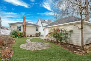 137 Charles St, Lynbrook, NY 11563 - Photo 35