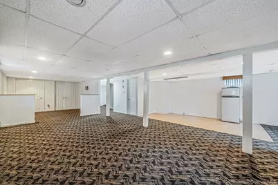 137 Charles Street, Lynbrook, NY 11563 - Photo 19