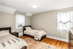 14 Hawthorne St, Lynbrook, NY 11563 - Photo 19