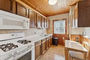 92-14 104th St, Richmond Hill, NY 11418 - Photo 9