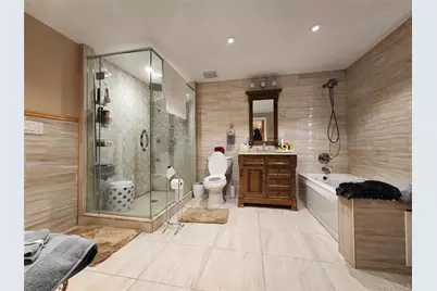 883 McKenna Avenue, Baldwin, NY 11510 - Photo 15