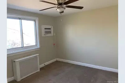 255-25 74th Avenue #2nd fl, Glen Oaks, NY 11004 - Photo 15