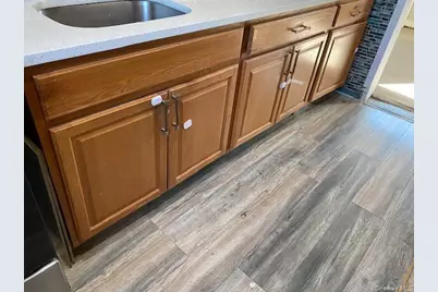 255-25 74th Avenue #2nd fl, Glen Oaks, NY 11004 - Photo 11