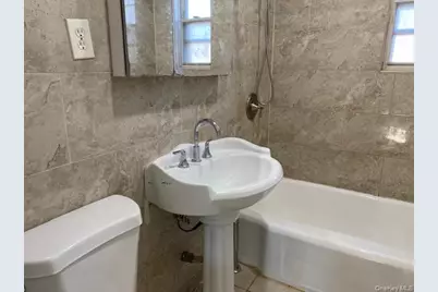 255-25 74th Avenue #2nd fl, Glen Oaks, NY 11004 - Photo 17