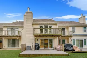 103 Northwood Ct, Bayport, NY 11705 - Photo 3