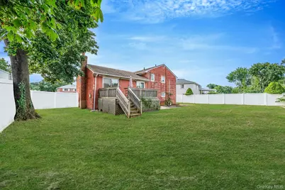 86 Silber Avenue, Bethpage, NY 11714 - Photo 5