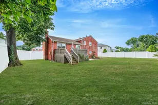 86 Silber Ave, Bethpage, NY 11714 - Photo 5