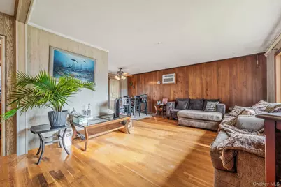 86 Silber Avenue, Bethpage, NY 11714 - Photo 23