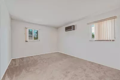 86 Silber Avenue, Bethpage, NY 11714 - Photo 13