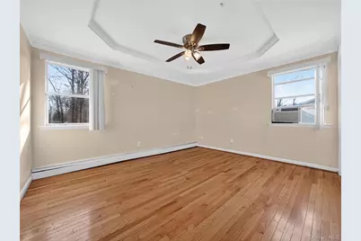 14 Michele Court, Spring Valley, NY 10977 - Photo 11