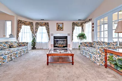 10 Oakdale Court, Ridge, NY 11961 - Photo 7