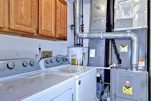 10 Oakdale Ct, Ridge, NY 11961 - Photo 21