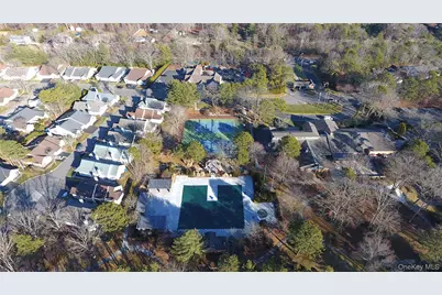 10 Oakdale Court, Ridge, NY 11961 - Photo 39