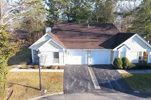 10 Oakdale Ct, Ridge, NY 11961 - Photo 35