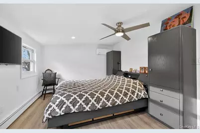 22 Bay Beach Avenue, Bayville, NY 11709 - Photo 21