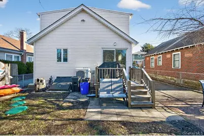 22 Bay Beach Avenue, Bayville, NY 11709 - Photo 29