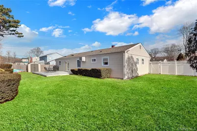 92 Bellwood Avenue, South Setauket, NY 11720 - Photo 21