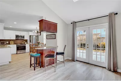 92 Bellwood Avenue, South Setauket, NY 11720 - Photo 9