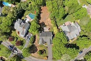 5 Wood Hollow Dr, Westhampton, NY 11977 - Photo 37
