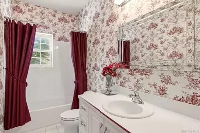 5 Wood Hollow Drive, Westhampton, NY 11977 - Photo 9