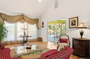 5 Wood Hollow Dr, Westhampton, NY 11977 - Photo 17