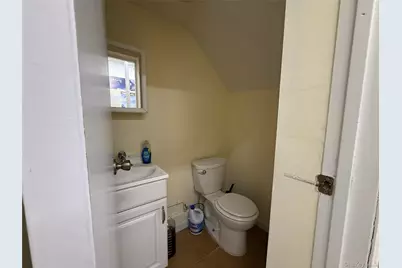 160 Graham Avenue #1st floor, Brooklyn, NY 11206 - Photo 11