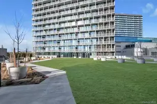 131-02B 40th Rd, Flushing, NY 11354 - Photo 1