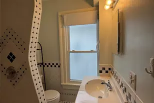 27 Balding Ave, Poughkeepsie, NY 12601 - Photo 13