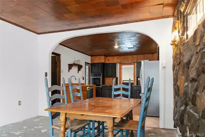 378 Broadway 9W #1, Esopus, NY 12487 - Photo 3