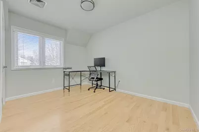 25 Coe Farm Road, Suffern, NY 10901 - Photo 19