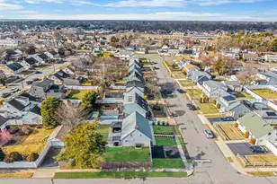 616 Kenmore Ave, Copiague, NY 11726 - Photo 19