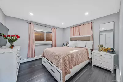 616 Kenmore Avenue, Copiague, NY 11726 - Photo 35