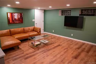 77 Buckley St, Bronx, NY 10464 - Photo 23