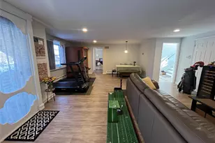 112 Crescent Dr, Searingtown, NY 11507 - Photo 31