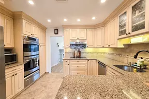 112 Crescent Dr, Searingtown, NY 11507 - Photo 7