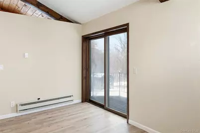 378 Broadway 9W #5, Esopus, NY 12487 - Photo 13