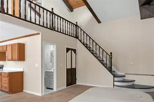 378 Broadway 9W, Esopus, NY 12487 - Photo 9