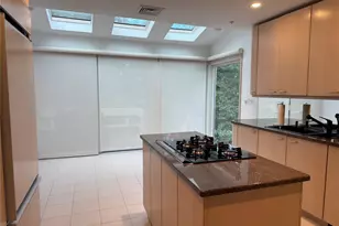 19 Flamingo Rd, East Hills, NY 11576 - Photo 7