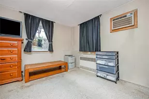 254 W 1st St, West Islip, NY 11795 - Photo 11