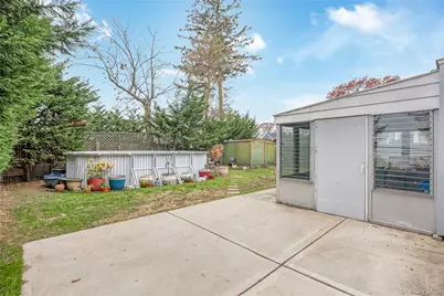 254 W 1st Street, West Islip, NY 11795 - Photo 15