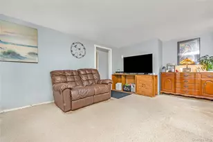 254 W 1st St, West Islip, NY 11795 - Photo 3