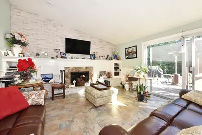 24 Arlyn Drive E, Massapequa, NY 11758 - Photo 19