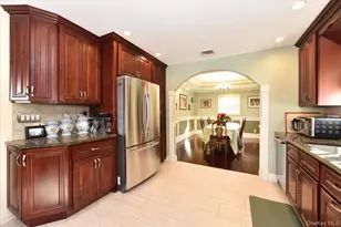 24 Arlyn Dr E, Massapequa, NY 11758 - Photo 11