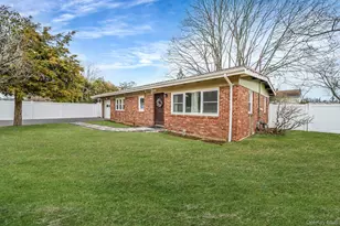 66 W 10th St, Huntington Station, NY 11746 - Photo 3