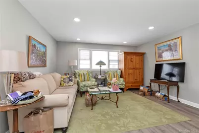 26 Lancaster Road, Island Park, NY 11558 - Photo 15