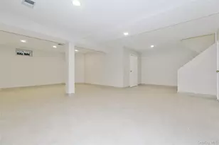 1 Tiffany Cir, Manhasset, NY 11030 - Photo 29